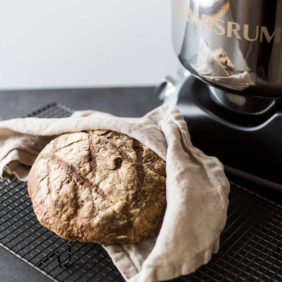 Ankarsrum matsort med brød ankarsrum